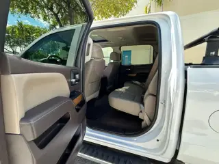 Chevrolet Silverado 1500 2016 4x4 LTZ 4dr Crew Cab 5.8 ft. SB