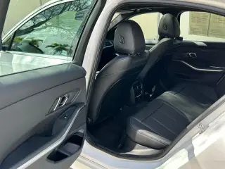 BMW 3 Series 2024 330i 4dr Sedan