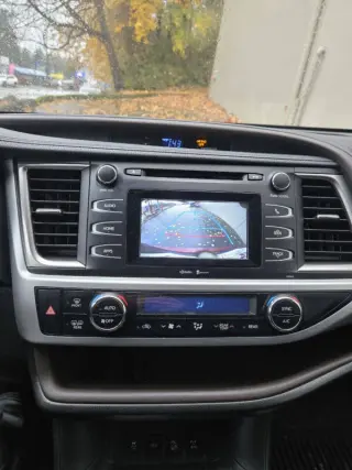 2014 Toyota Highlander LE Plus