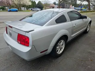 2008 Ford Mustang V6 Premium