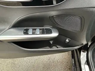 Mercedes-Benz C-Class 2025 AWD C 300 4MATIC 4dr Sedan