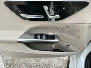 Mercedes-Benz C-Class 2025 AWD C 300 4MATIC 4dr Sedan