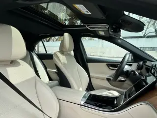 Mercedes-Benz C-Class 2025 AWD C 300 4MATIC 4dr Sedan