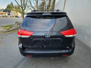 2011 Toyota Sienna XLE 8-Passenger