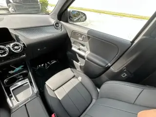 Mercedes-Benz GLA 2025 AWD GLA 250 4MATIC 4dr SUV