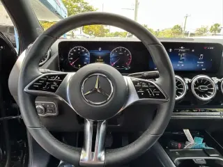 Mercedes-Benz GLA 2025 AWD GLA 250 4MATIC 4dr SUV