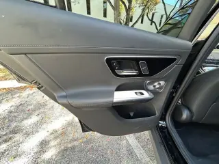 Mercedes-Benz GLC 2023 AWD GLC 300 4MATIC 4dr SUV
