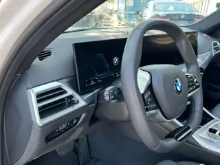 BMW 3 Series 2025 AWD 330i xDrive 4dr Sedan