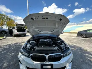 BMW 3 Series 2025 AWD 330i xDrive 4dr Sedan