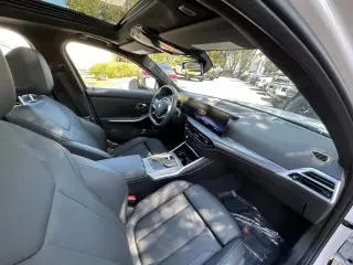 BMW 3 Series 2025 AWD 330i xDrive 4dr Sedan