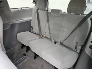 2012 Toyota Sienna LE 8-Passenger