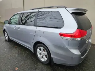 2012 Toyota Sienna LE 8-Passenger