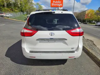 2015 Toyota Sienna XLE Premium 7-Passenger