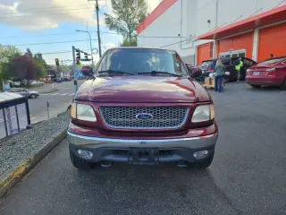 1999 Ford F-150 XLT