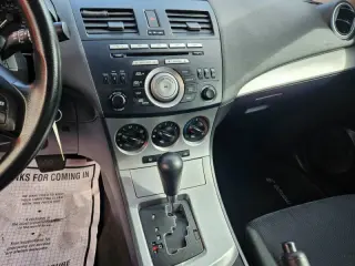 2011 Mazda MAZDA3 i Touring