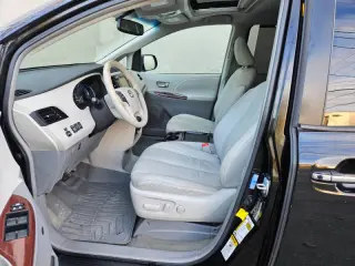2011 Toyota Sienna XLE 8-Passenger