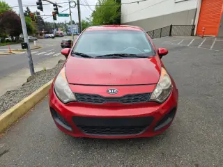2012 Kia Rio 5-Door LX