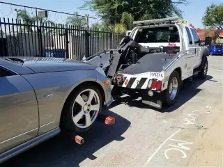 Seguras Towing/24hr gruas