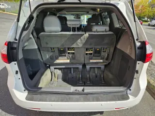 2015 Toyota Sienna XLE Premium 7-Passenger