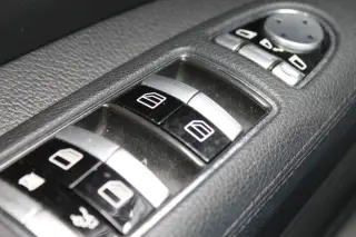 2012 Mercedes-Benz S-Class S 550 4MATIC