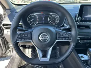 Nissan Altima 2022 2.5 SV 4dr Sedan