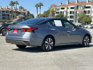 Nissan Altima 2022 2.5 SV 4dr Sedan