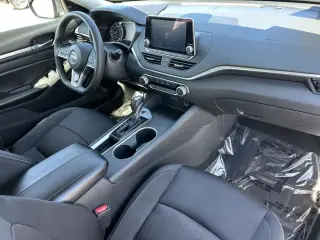 Nissan Altima 2022 2.5 SV 4dr Sedan