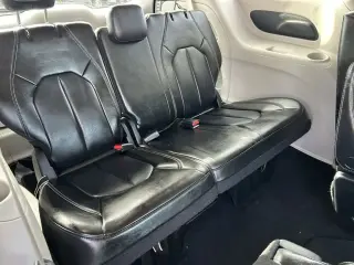Chrysler Pacifica 2023 Touring L 4dr Mini-Van