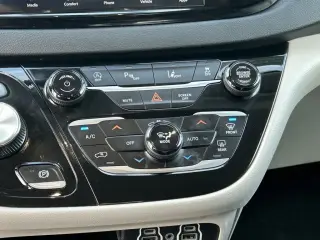 Chrysler Pacifica 2023 Touring L 4dr Mini-Van