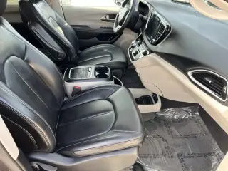 Chrysler Pacifica 2023 Touring L 4dr Mini-Van
