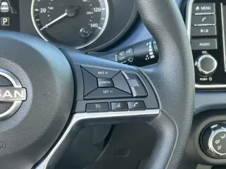 Nissan Versa 2025 SV 4dr Sedan