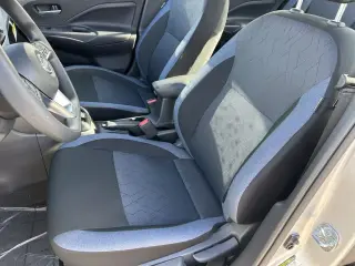 Nissan Versa 2025 SV 4dr Sedan