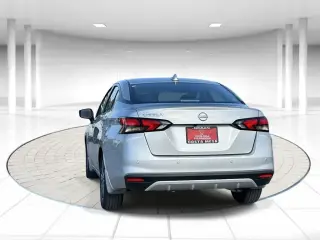Nissan Versa 2025 SV 4dr Sedan