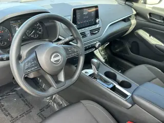 Nissan Altima 2025 2.5 S 4dr Sedan