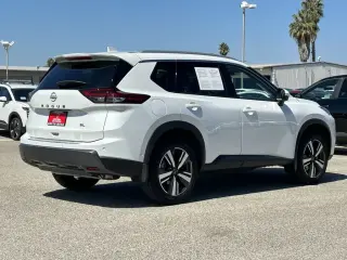 Nissan Rogue 2025 SL 4dr Crossover