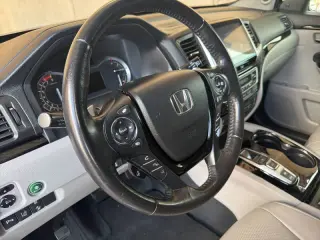 2018 Honda Pilot Elite