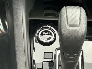 Nissan Versa 2025 SV 4dr Sedan