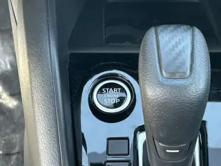 Nissan Versa 2025 SV 4dr Sedan