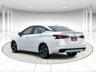 Nissan Versa 2025 SR 4dr Sedan