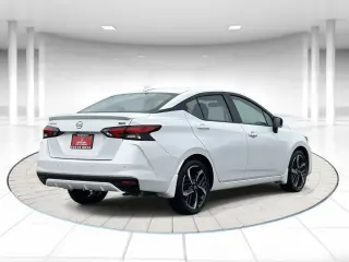 Nissan Versa 2025 SR 4dr Sedan