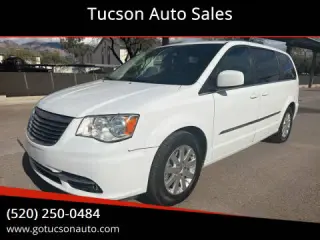 2016 Chrysler Town and Country Touring