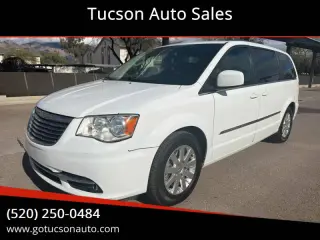 2016 Chrysler Town and Country Touring