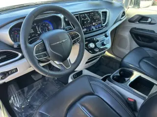 Chrysler Pacifica 2023 Touring L 4dr Mini-Van