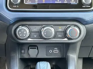 Nissan Versa 2025 SV 4dr Sedan