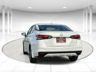 Nissan Versa 2025 SV 4dr Sedan