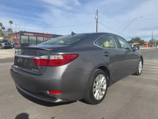 2014 Lexus ES 300h
