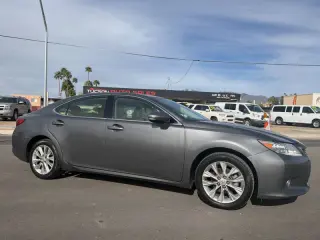 2014 Lexus ES 300h