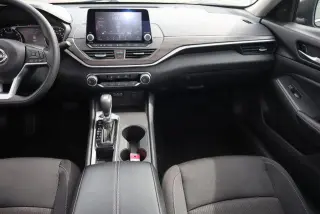 Nissan Altima 2025 2.5 SV 4dr Sedan