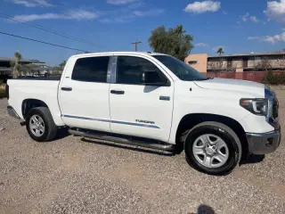 2014 Toyota Tundra SR5