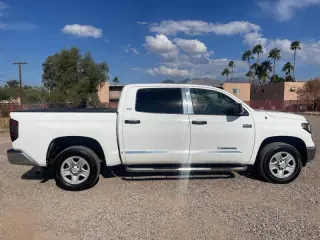 2014 Toyota Tundra SR5